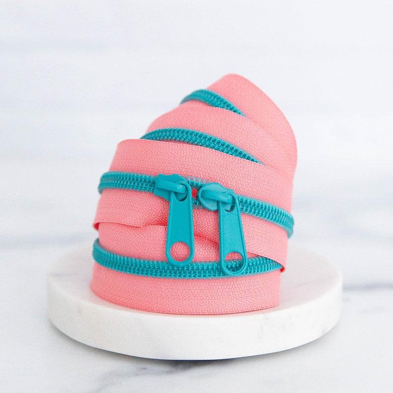 30" Zipper Flamingo - SSCZ44