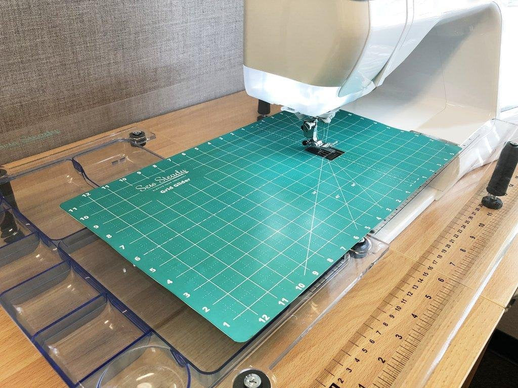 Sew Steady Grid Glider 12" X 20"