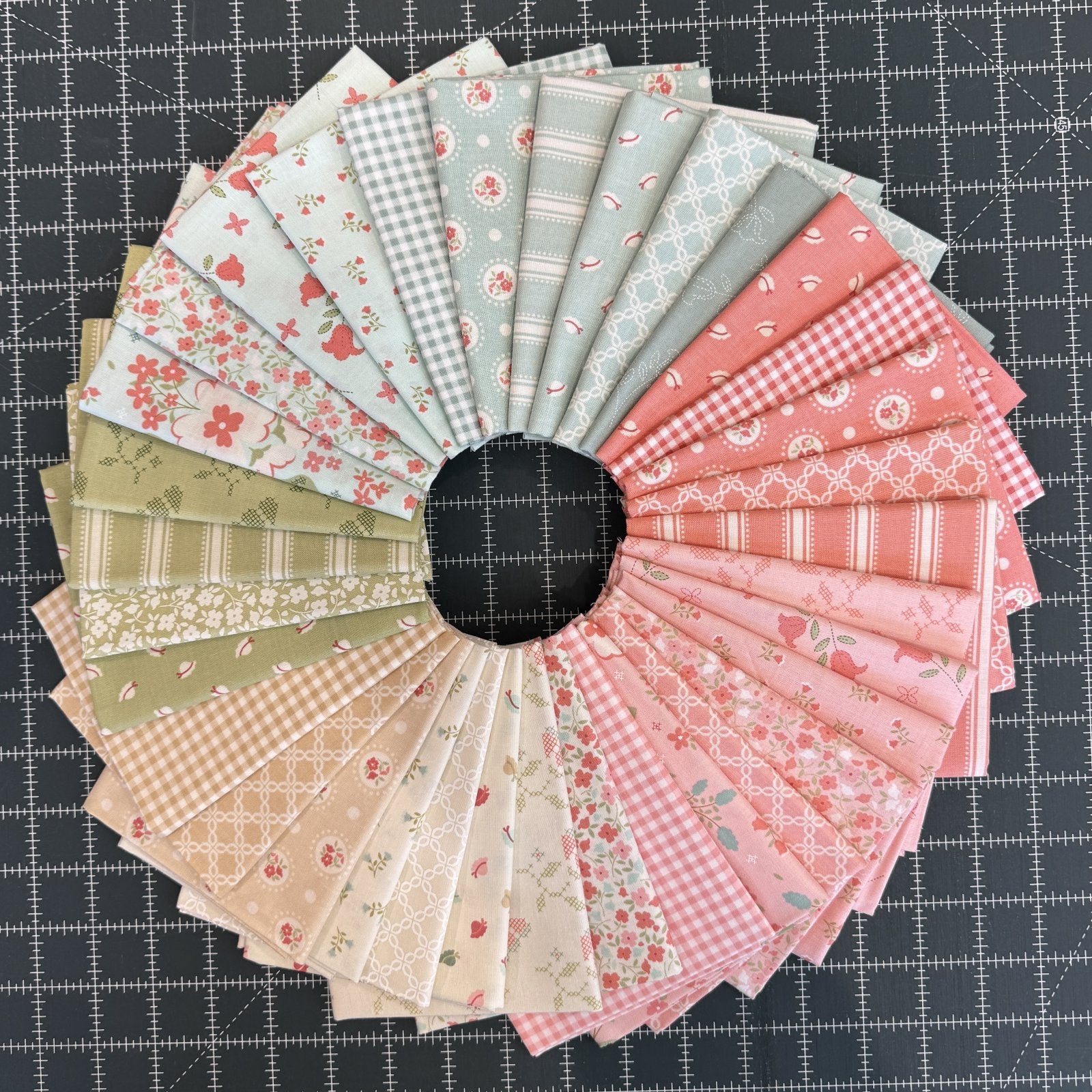 Sunbonnet 34 Petite FQ Bundle • My Sew Quilty Life