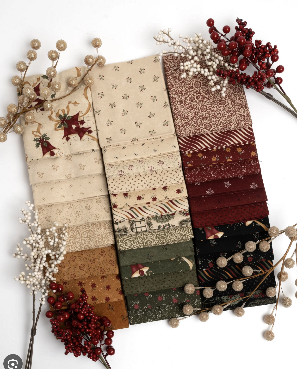 A Vintage Christmas 34 FQ Bundle • Kansas Troubles