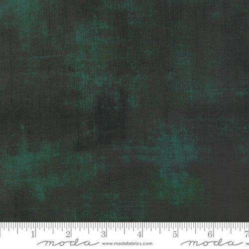 Grunge 108" Christmas Green