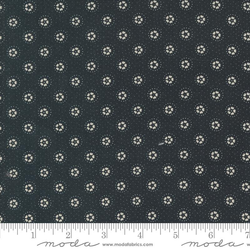 Black - 9752 19 • Blackbirds Nest