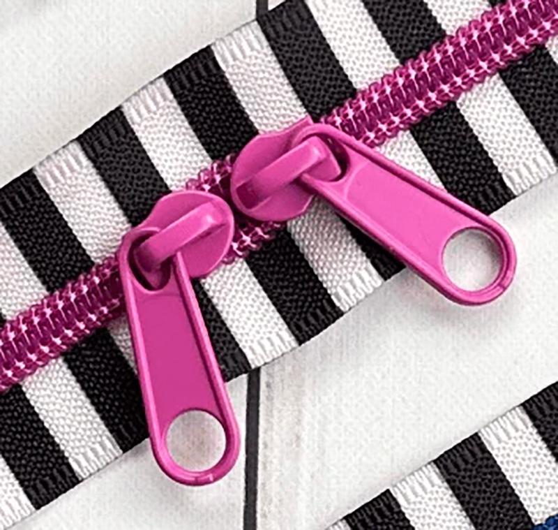 Black & White 30" Zipper - Petuna SSCZ02