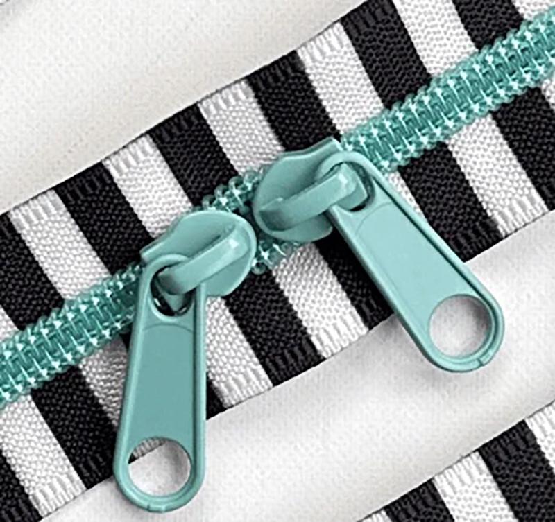 Black & White 30" Zipper - Caribean SSCZ04