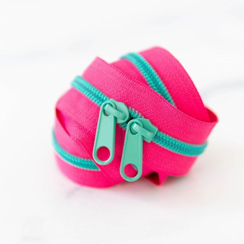 30" Zipper - Strawberry