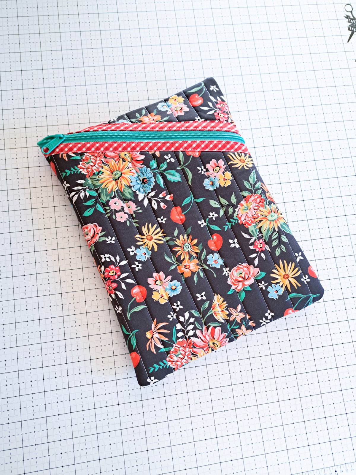 Hemingway Pouch • Center Street Quilts