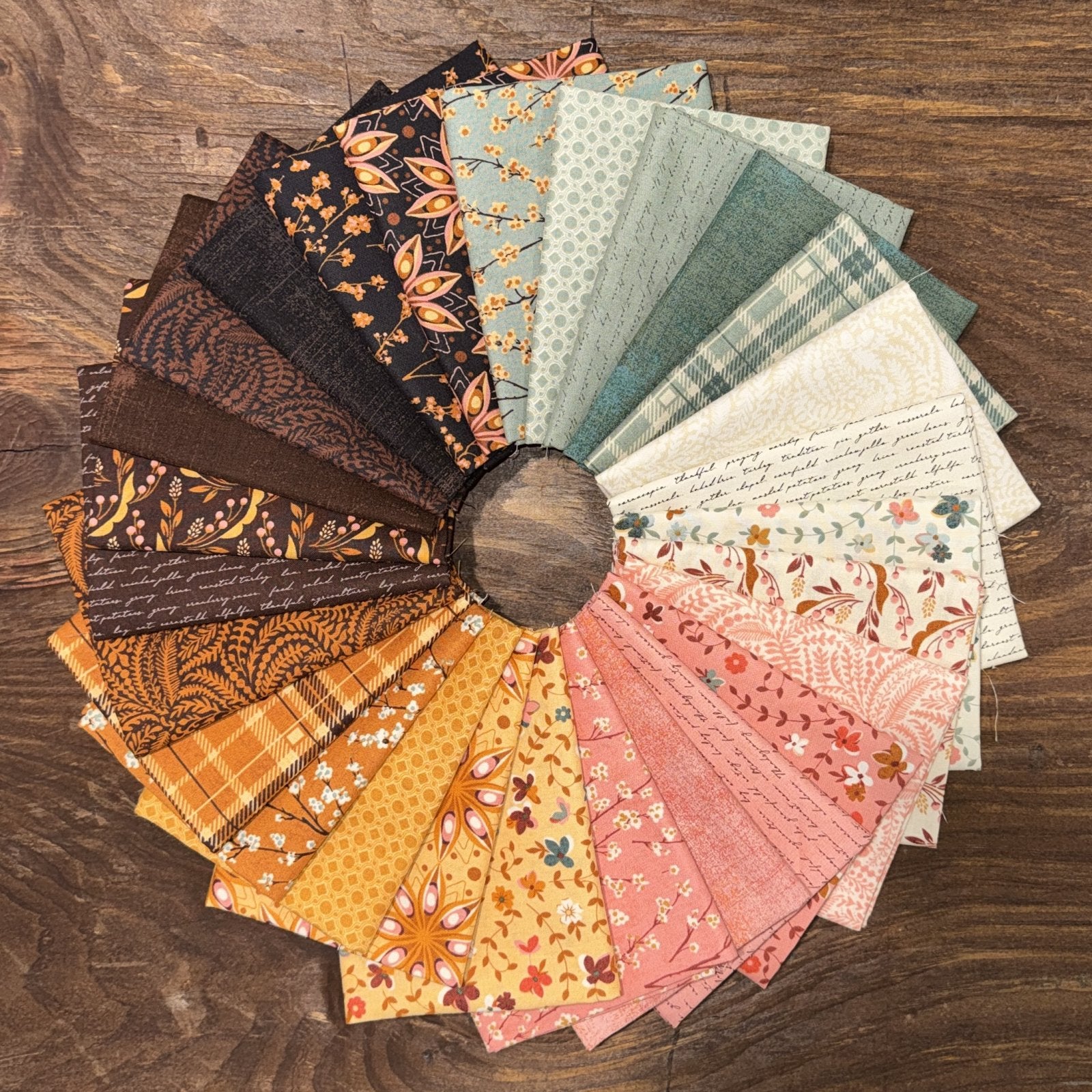 Acorn Hollow Petite 27 FQ Bundle • Basic Grey