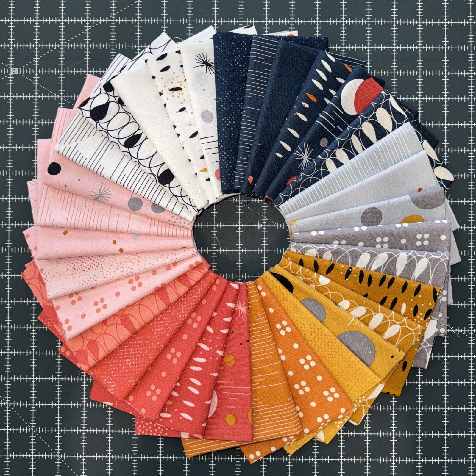 Simply Cozy 32 Petite FQ Bundle • Zen Chic