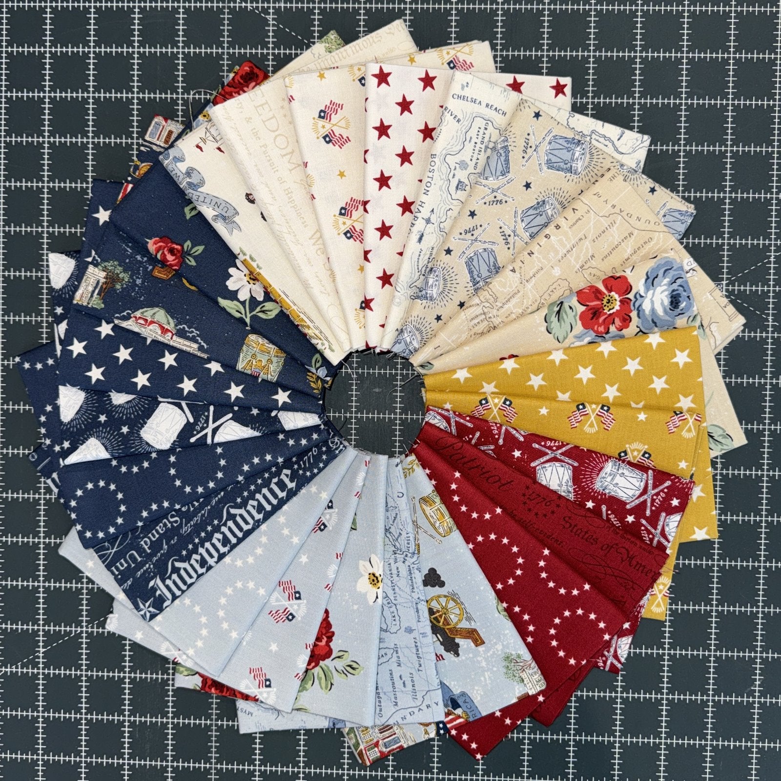 Independence 24 FQ Budle • Riley Blake