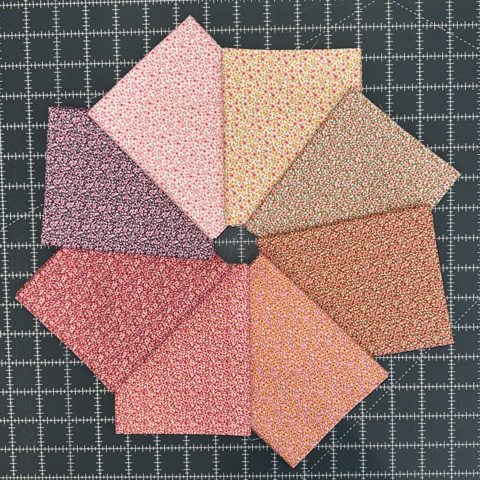 Brie Basics Warm 8 FQ Bundle • Tilda Fabrics