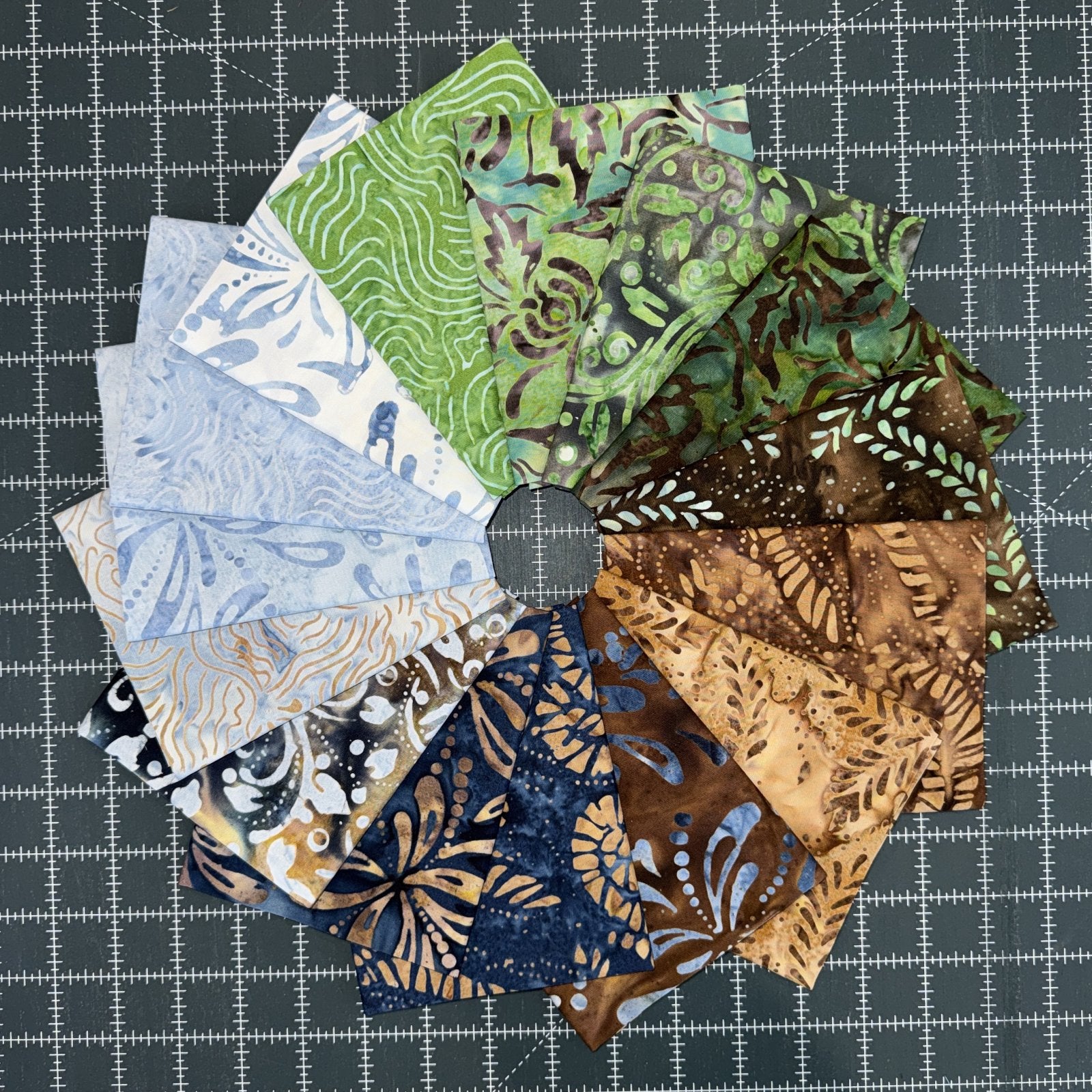 Mountain Solace • 15 ct Fat Quarter Bundle