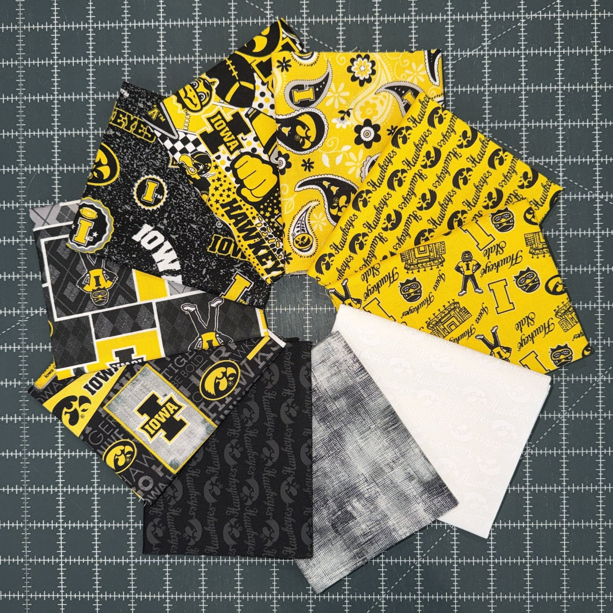 Iowa Hawkeye 10 FQ Bundle