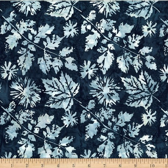 Midnight V2547-128 Veined Leaves • Touch of Grey