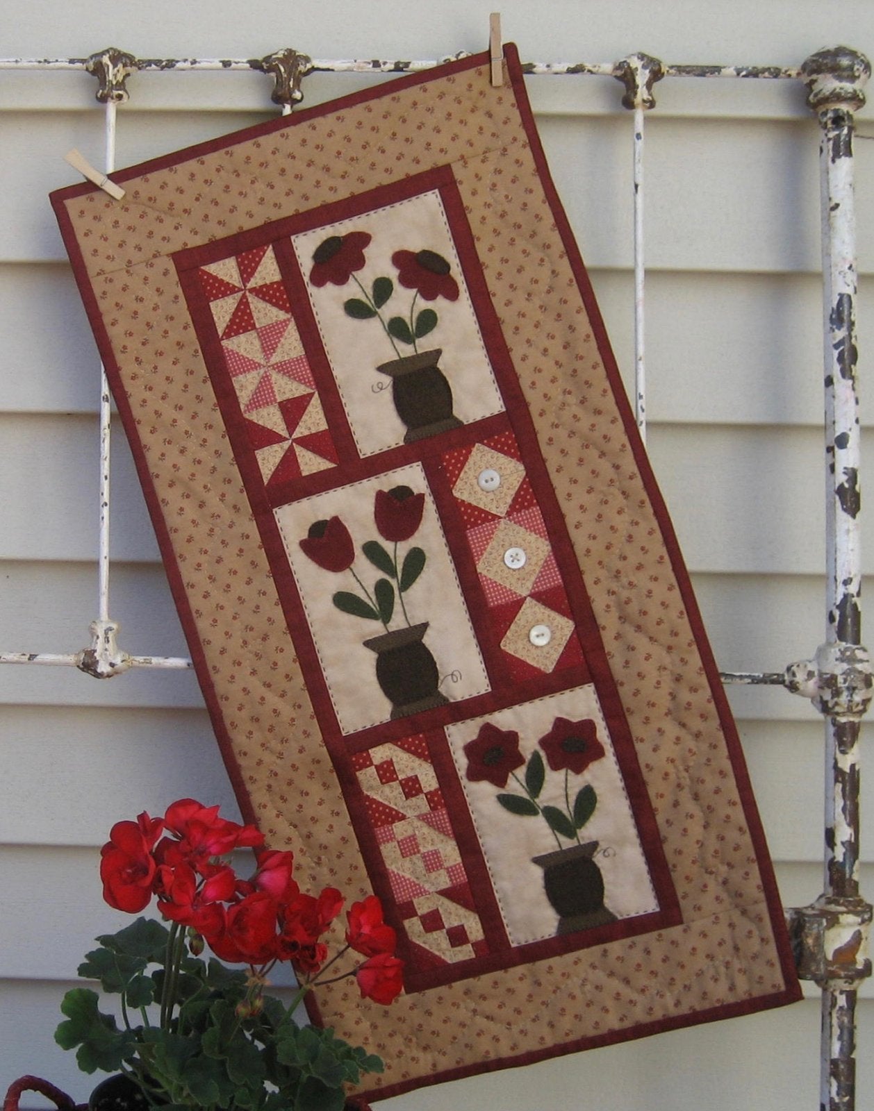 Country Spools Red Button Quilt Co.